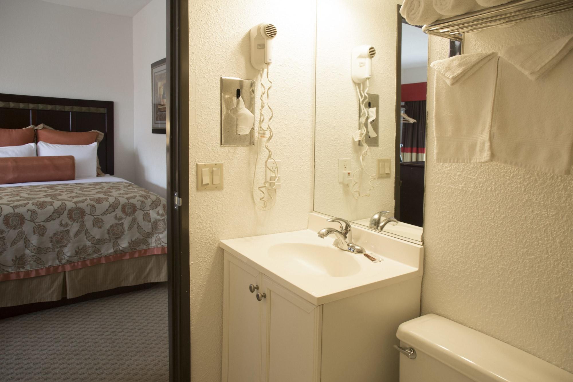Harborview Inn & Suites-Convention Center-Airport-Gaslamp-Seaworld-Zoo-Balboa Park San Diego Exterior photo