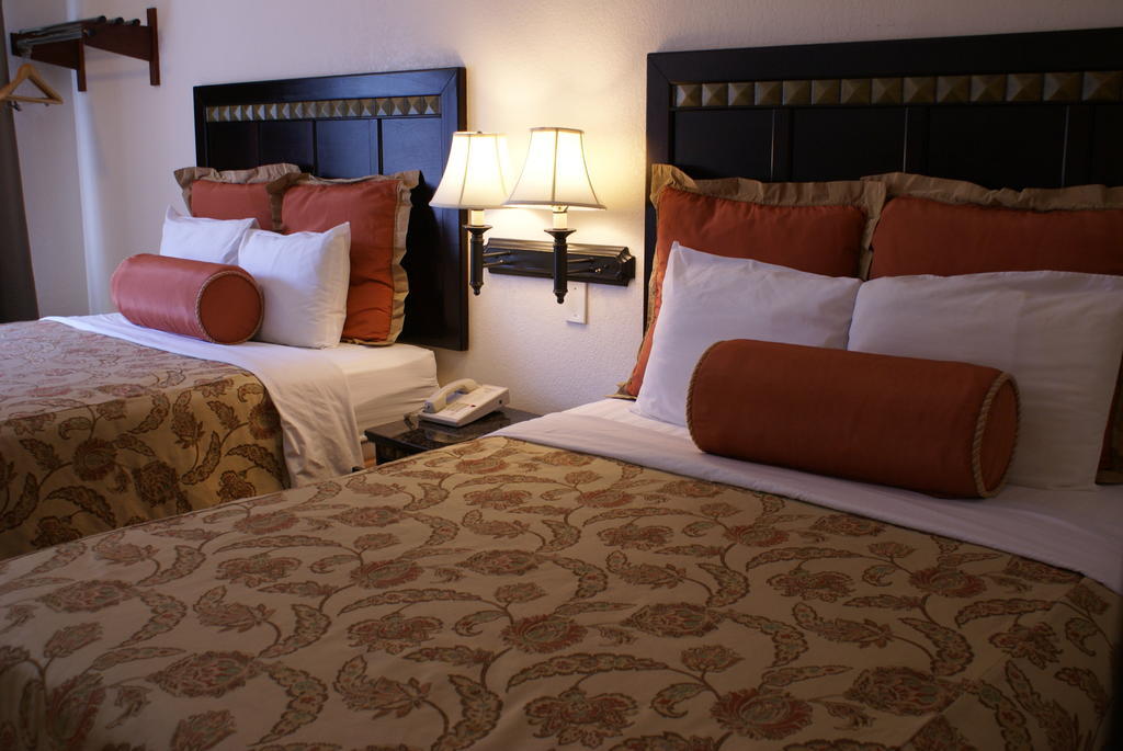 Harborview Inn & Suites-Convention Center-Airport-Gaslamp-Seaworld-Zoo-Balboa Park San Diego Exterior photo
