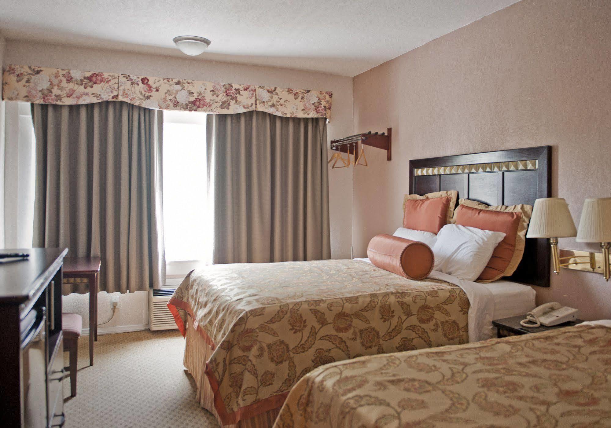 Harborview Inn & Suites-Convention Center-Airport-Gaslamp-Seaworld-Zoo-Balboa Park San Diego Exterior photo